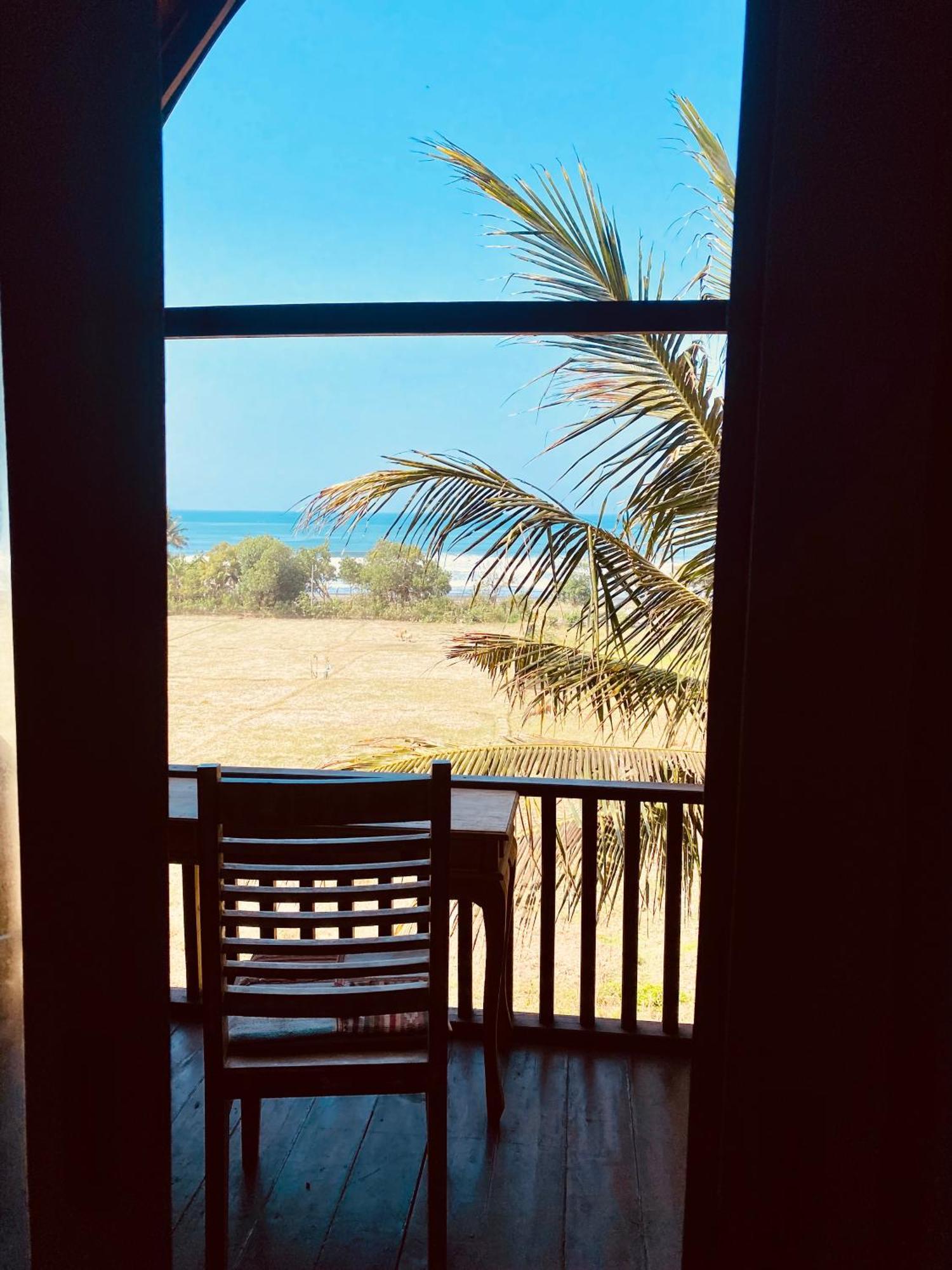 Dikaloha Surfschool And Stay Airsatang Εξωτερικό φωτογραφία